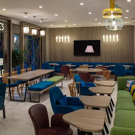Hotel Hampton By Hilton Merter Istambul
