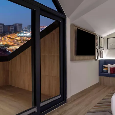 Hotel Hampton By Hilton Merter Istambul