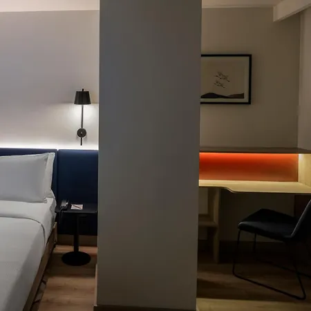 Hotell Hampton By Hilton Merter 3*