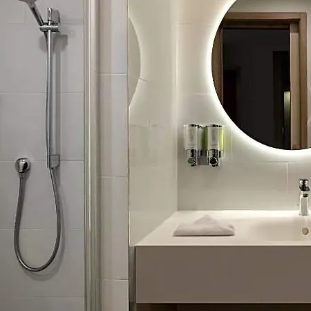 Hampton By Hilton Merter 3*