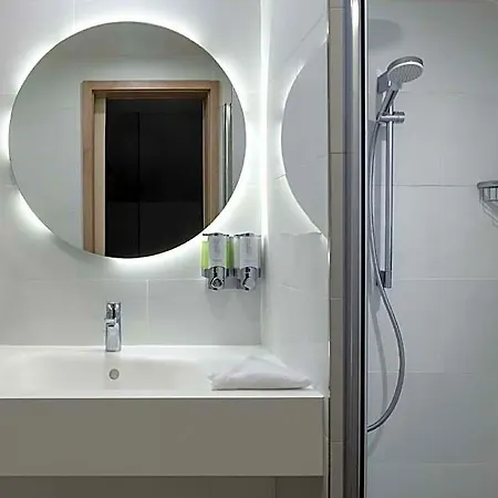 Hotel Hampton By Hilton Merter 3*