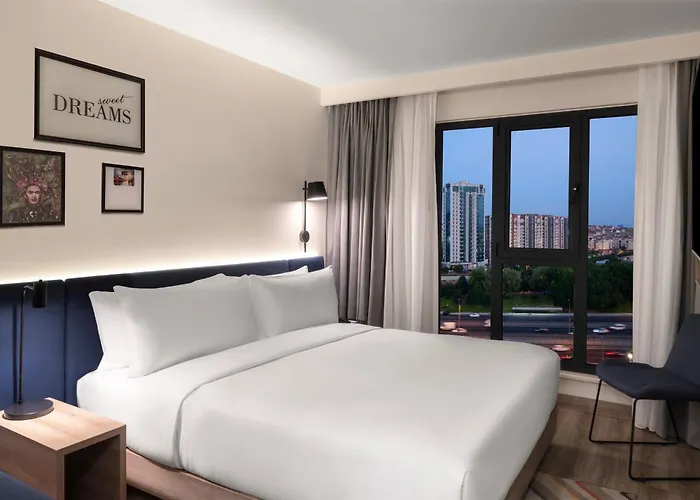 Hampton By Hilton Merter 酒店 3*