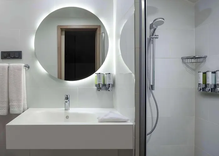 Hampton By Hilton Merter 酒店 3*