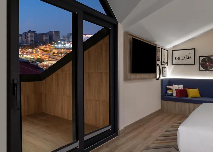 Hampton By Hilton Merter 3*