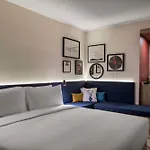 Hotel Hampton By Hilton Merter