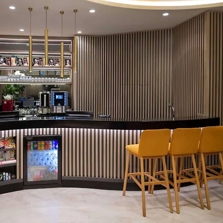 Hotel Hampton By Hilton Merter 3*